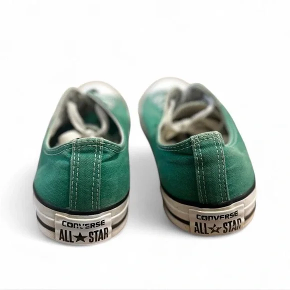 Converse Unisex Chuck Taylor All Star Low Top Sneakers Size US 8.5 Men/ 10 Women - Picture 2 of 6